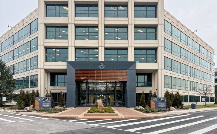 Pictures of Office property located at 450 E 96th St, Indianapolis, IN 46240 for lease - image #1