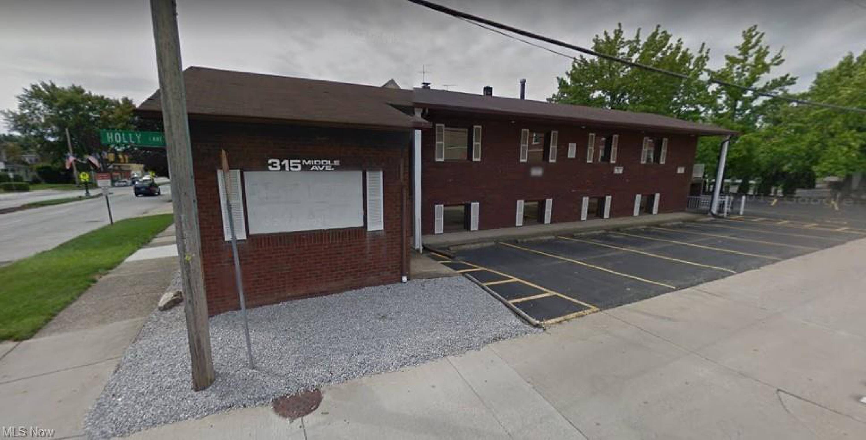 315 Middle Ave, Elyria, OH 44035