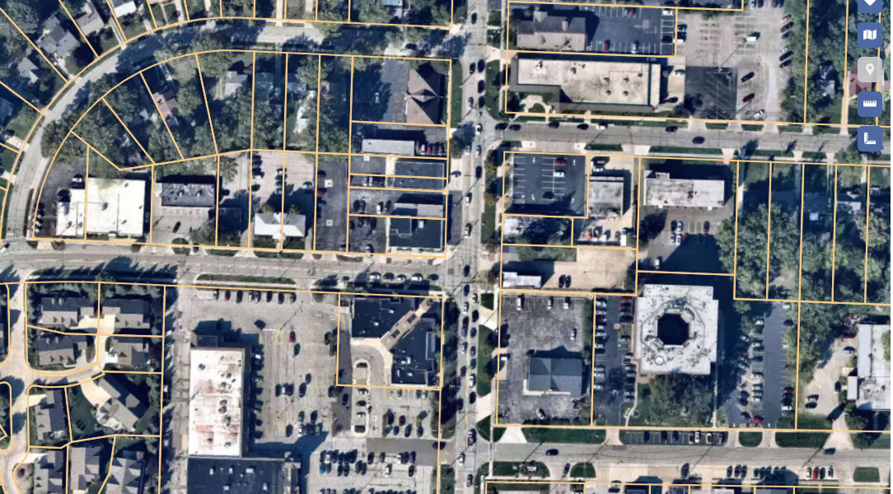 590 Dover Center Rd, Bay Village, OH 44140