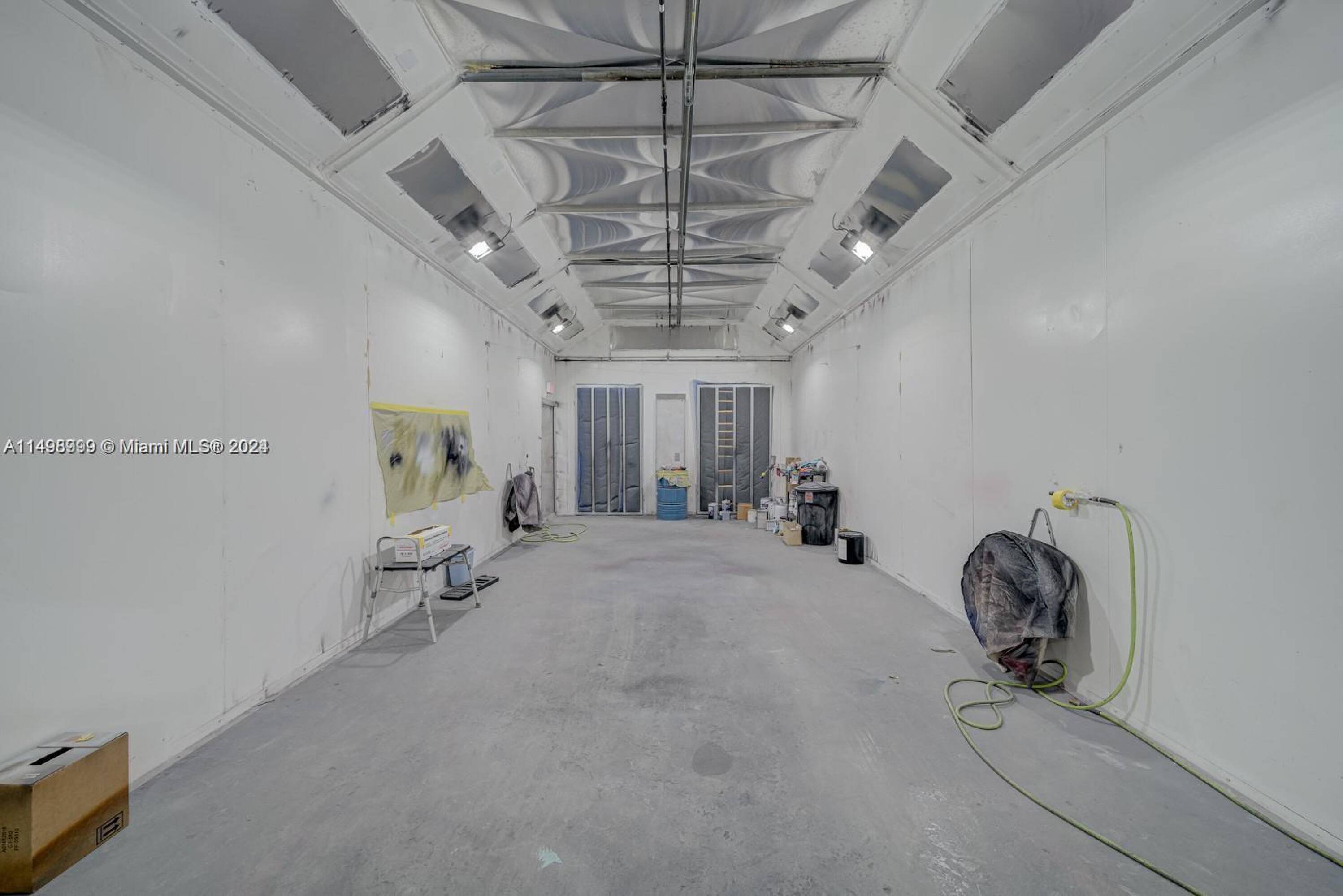 Body Shop For Lease in Hialeah, Hialeah, FL 33013