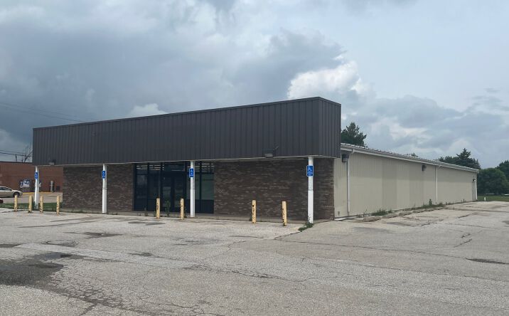 Pictures of Retail property located at 702 US-61, Wapello, IA 52653 for lease - image #1