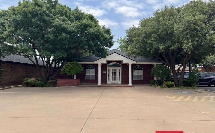 Pictures of Office property located at 2705 81st St, Lubbock, TX 79423 for lease - image #1