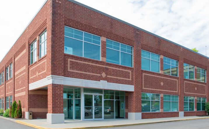 Pictures of Office property located at 4690 Munson St NW, Canton, OH 44718 for lease - image #1