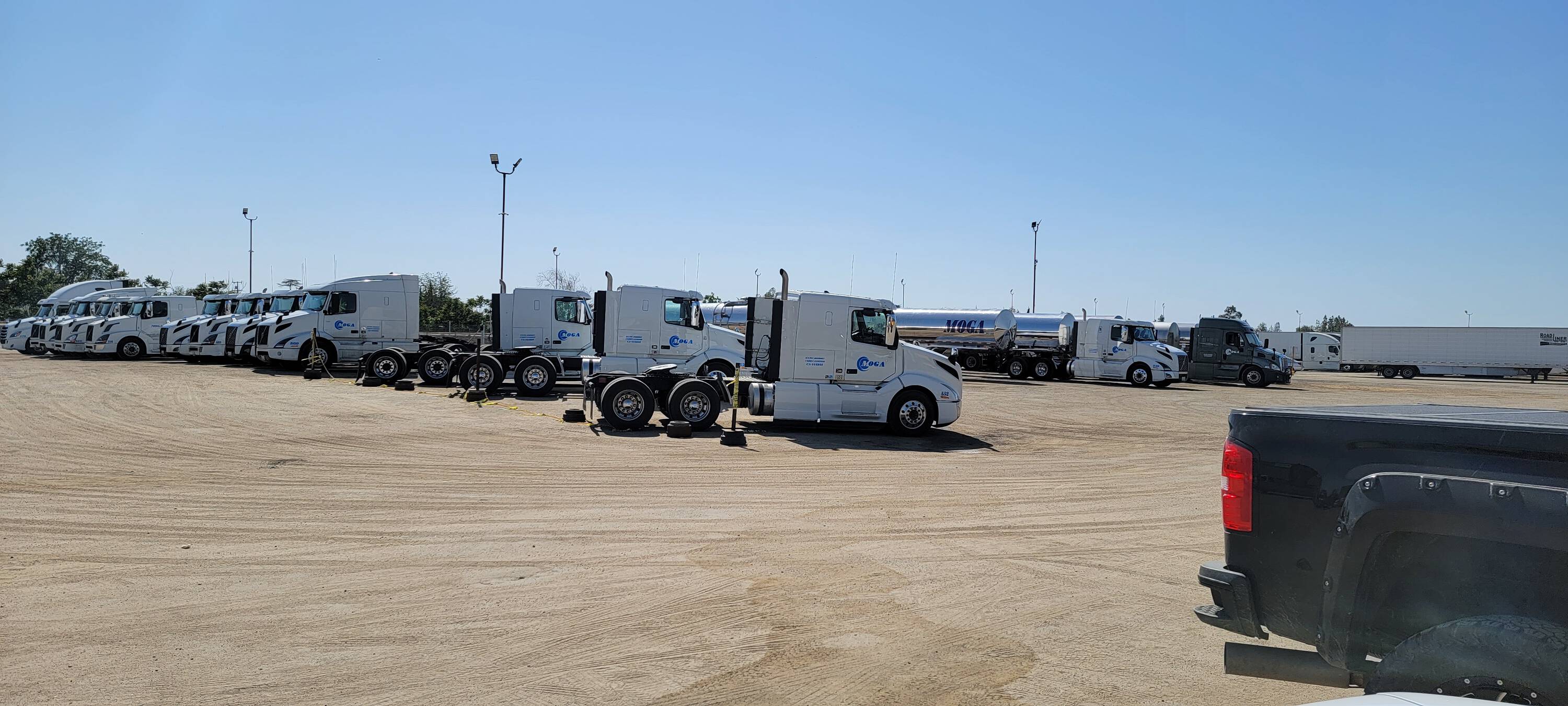 6000 Snow Rd, Bakersfield, CA 93308