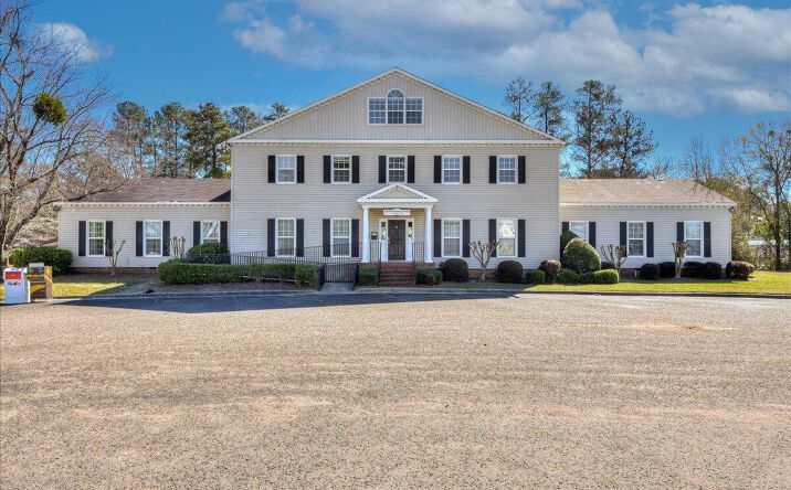 Pictures of Office property located at 3643 Walton Wy Ext, Augusta, GA 30909 for lease - image #1