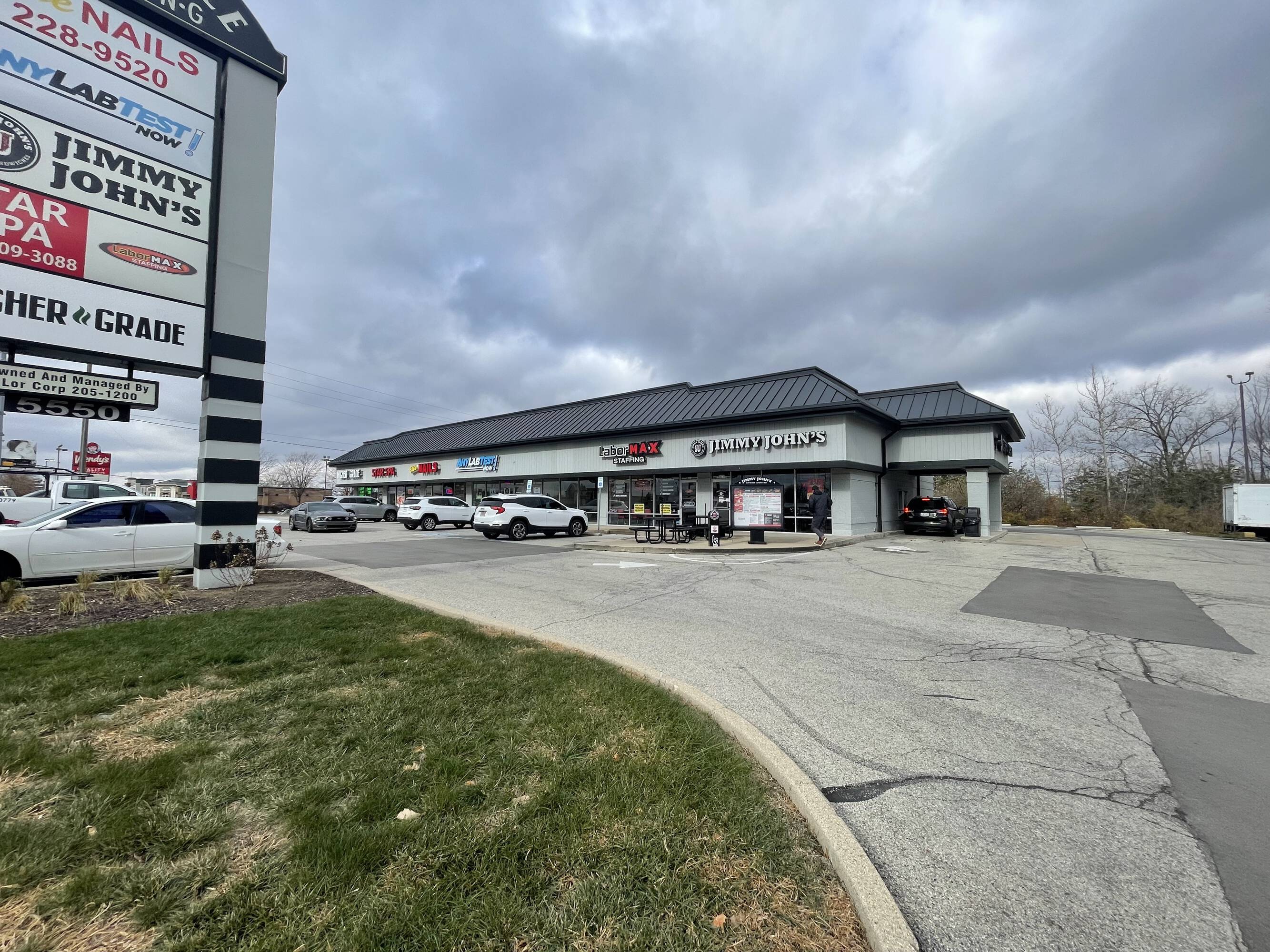 5550 W 86th St, Indianapolis, IN 46268