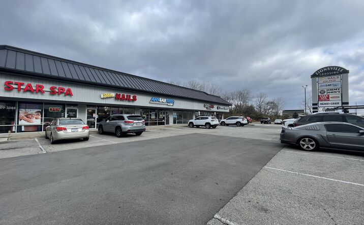 Pictures of Retail property located at 5550 W 86th St, Indianapolis, IN 46268 for lease - image #1