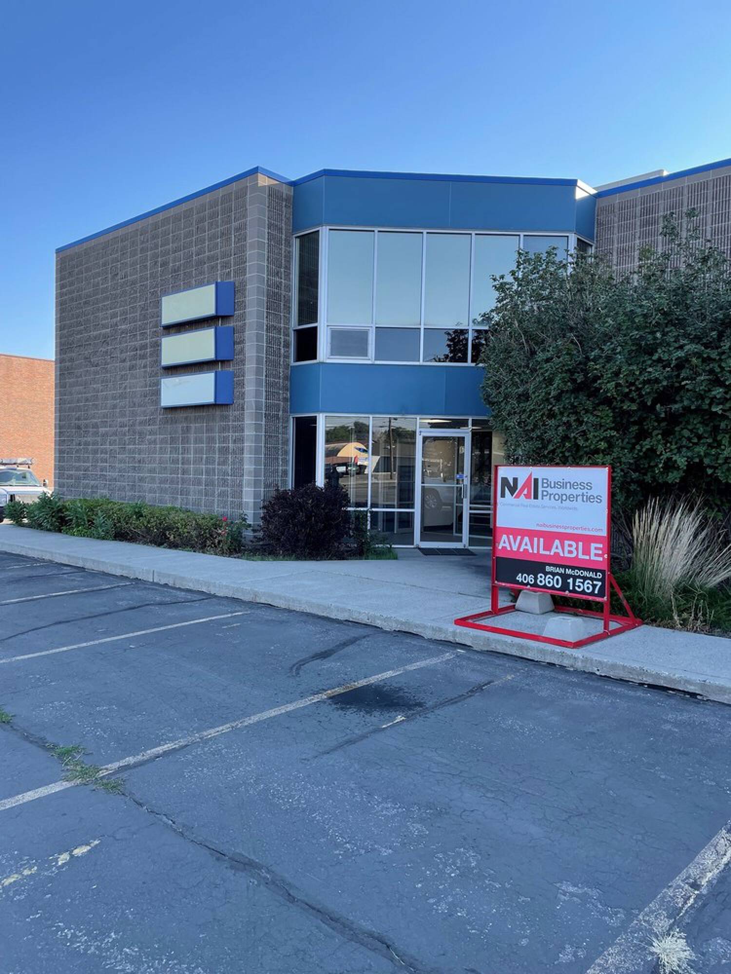 235 Moore Ln, Billings, MT 59101