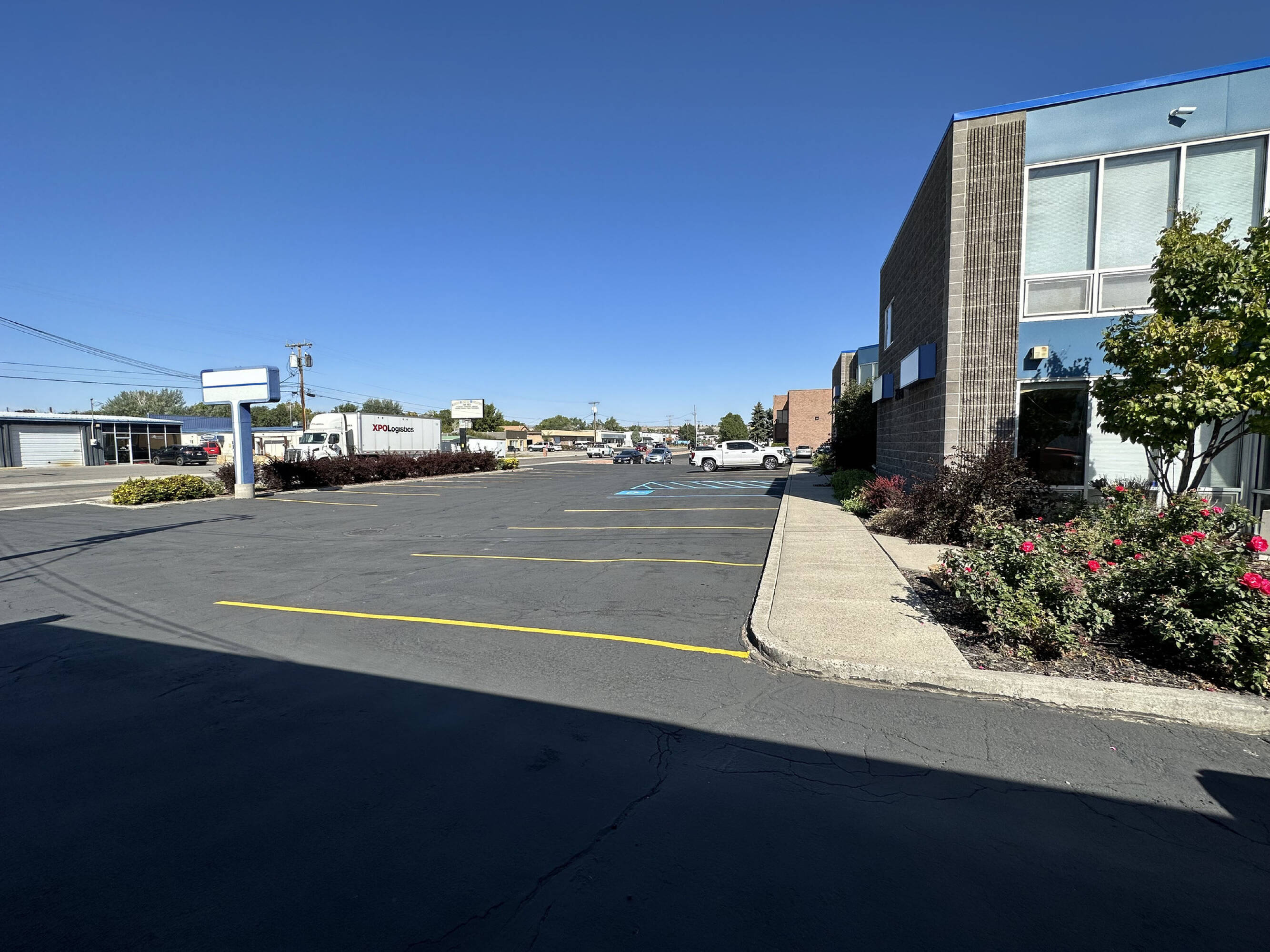 235 Moore Ln, Billings, MT 59101