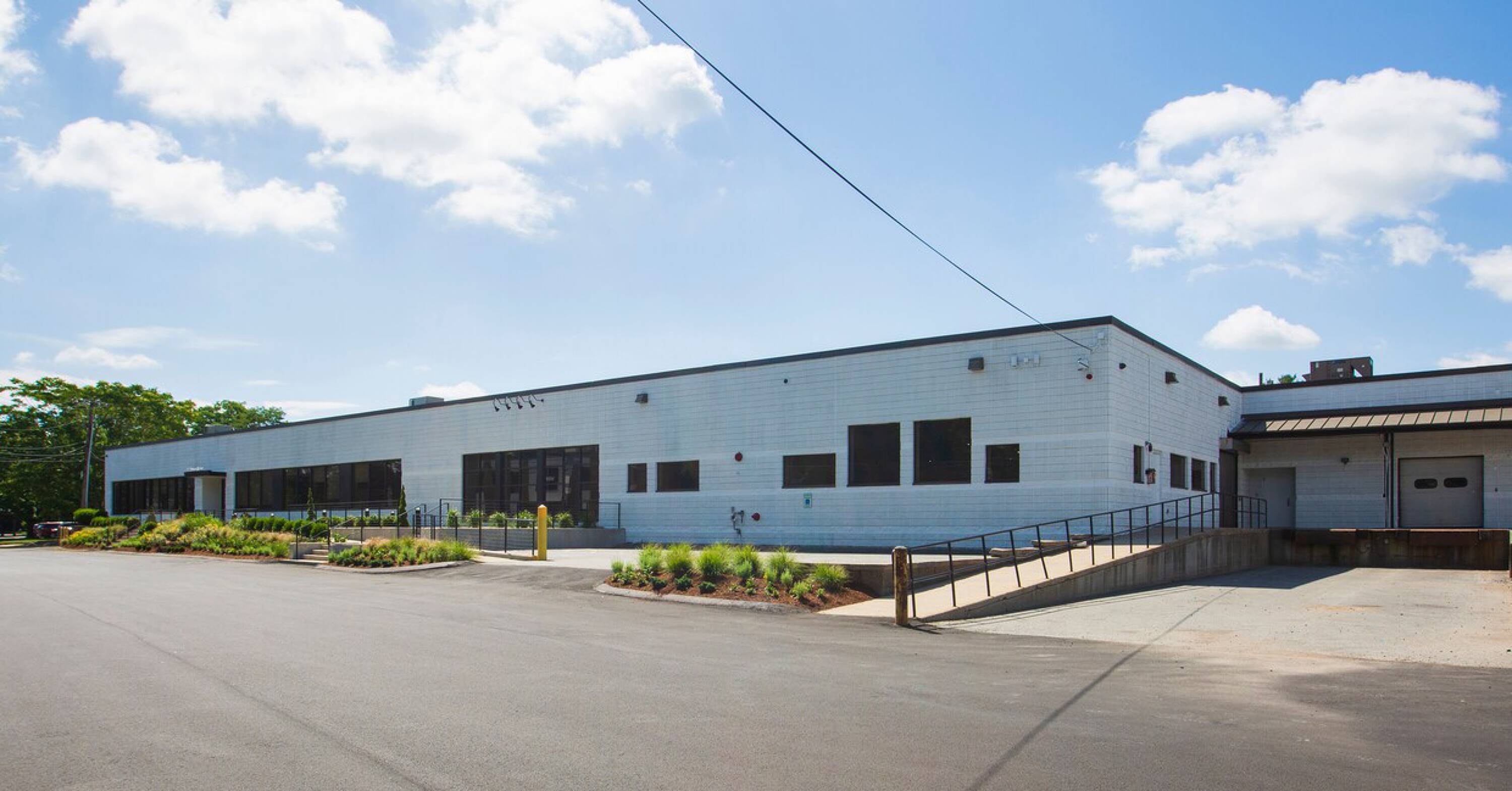 77 Rowe St, Newton, MA 02466