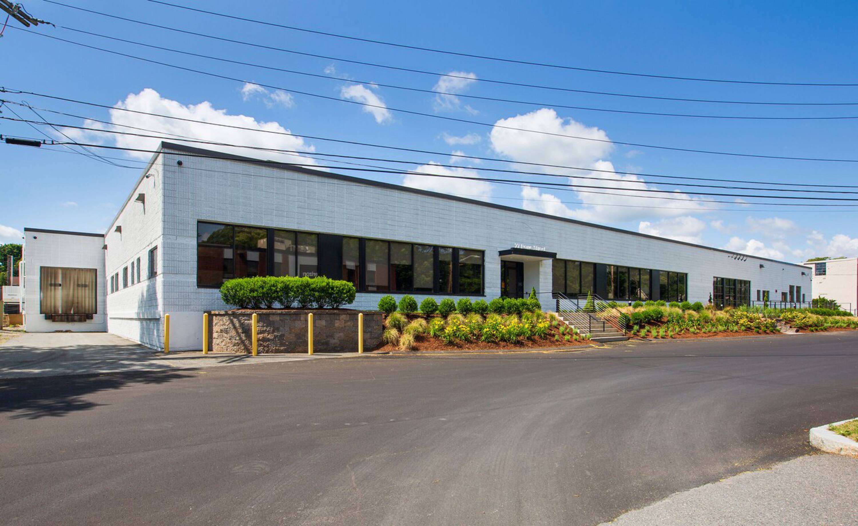 77 Rowe St, Newton, MA 02466