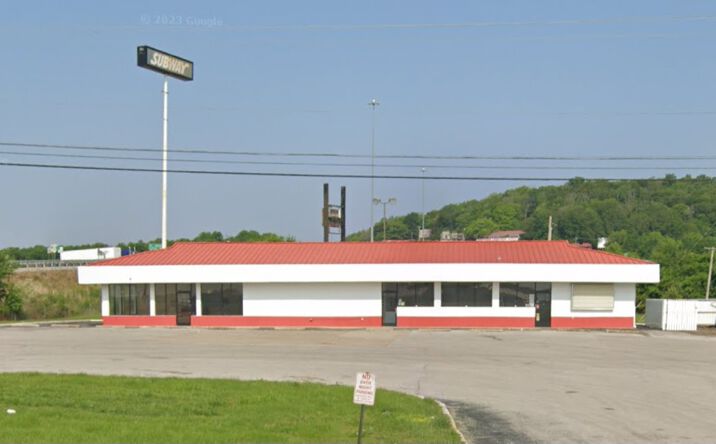 Pictures of Retail property located at 902 Mammoth Cave St, Cave City, KY 42127 for lease - image #1