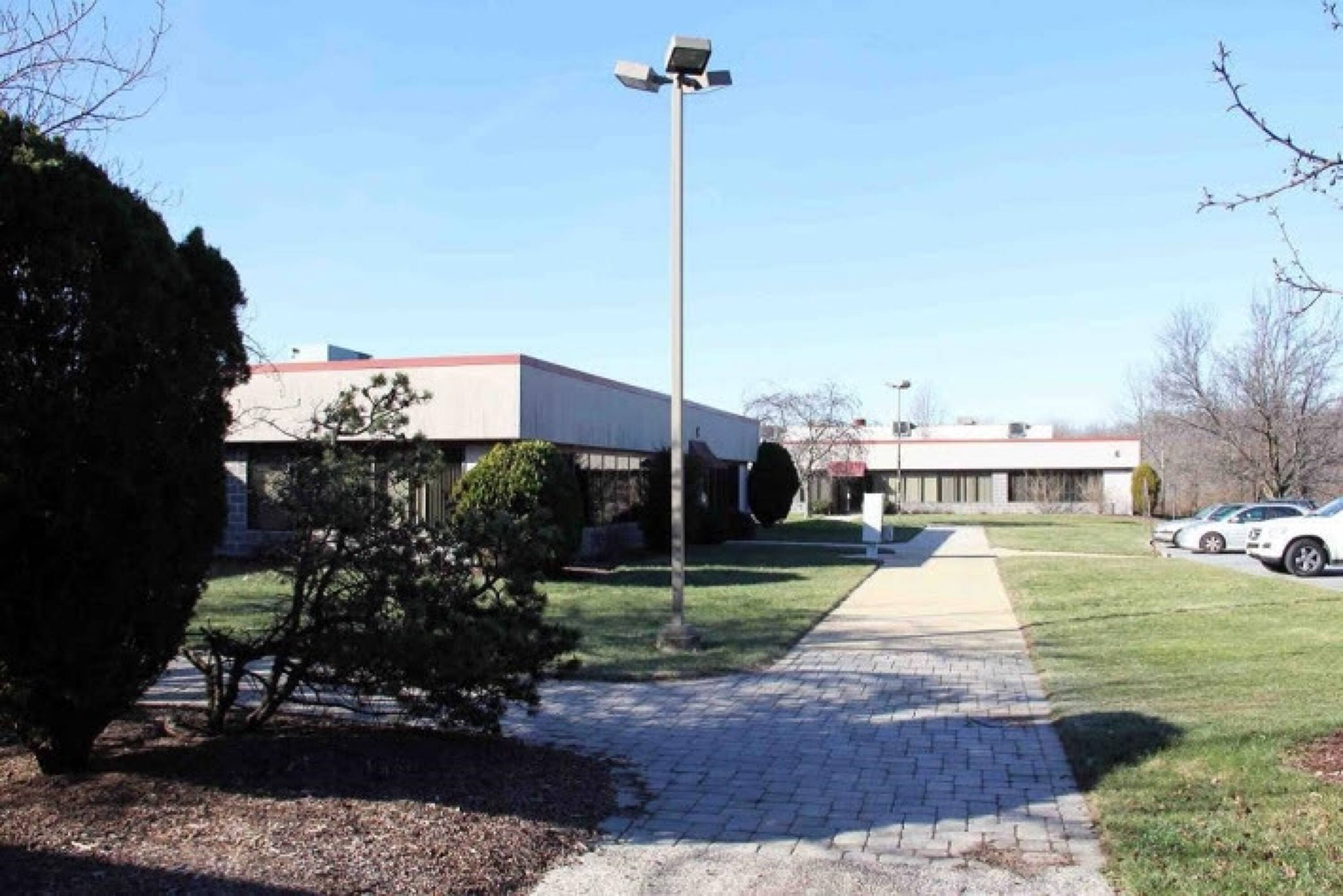 2525 US130, Cranbury, NJ 08512