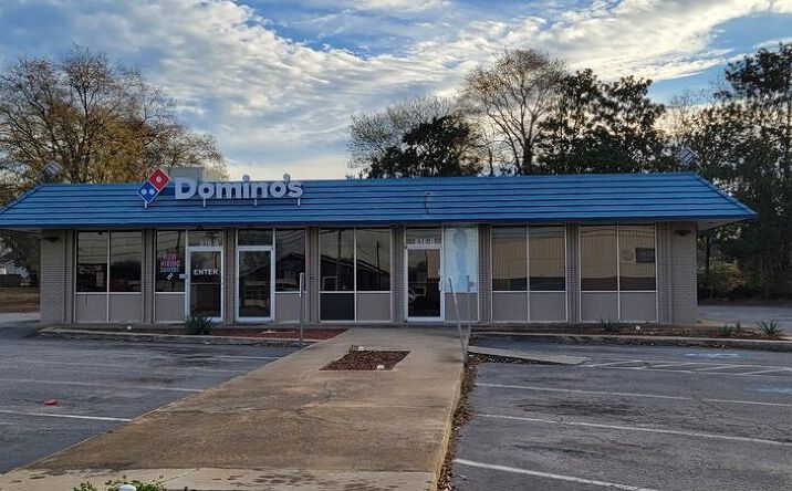 Pictures of Retail property located at 616 Poinsett Hwy, Greenville, SC 29609 for lease - image #1