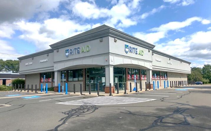 Pictures of Retail property located at 2175 Dixwell Ave, Hamden, CT 06514 for lease - image #1
