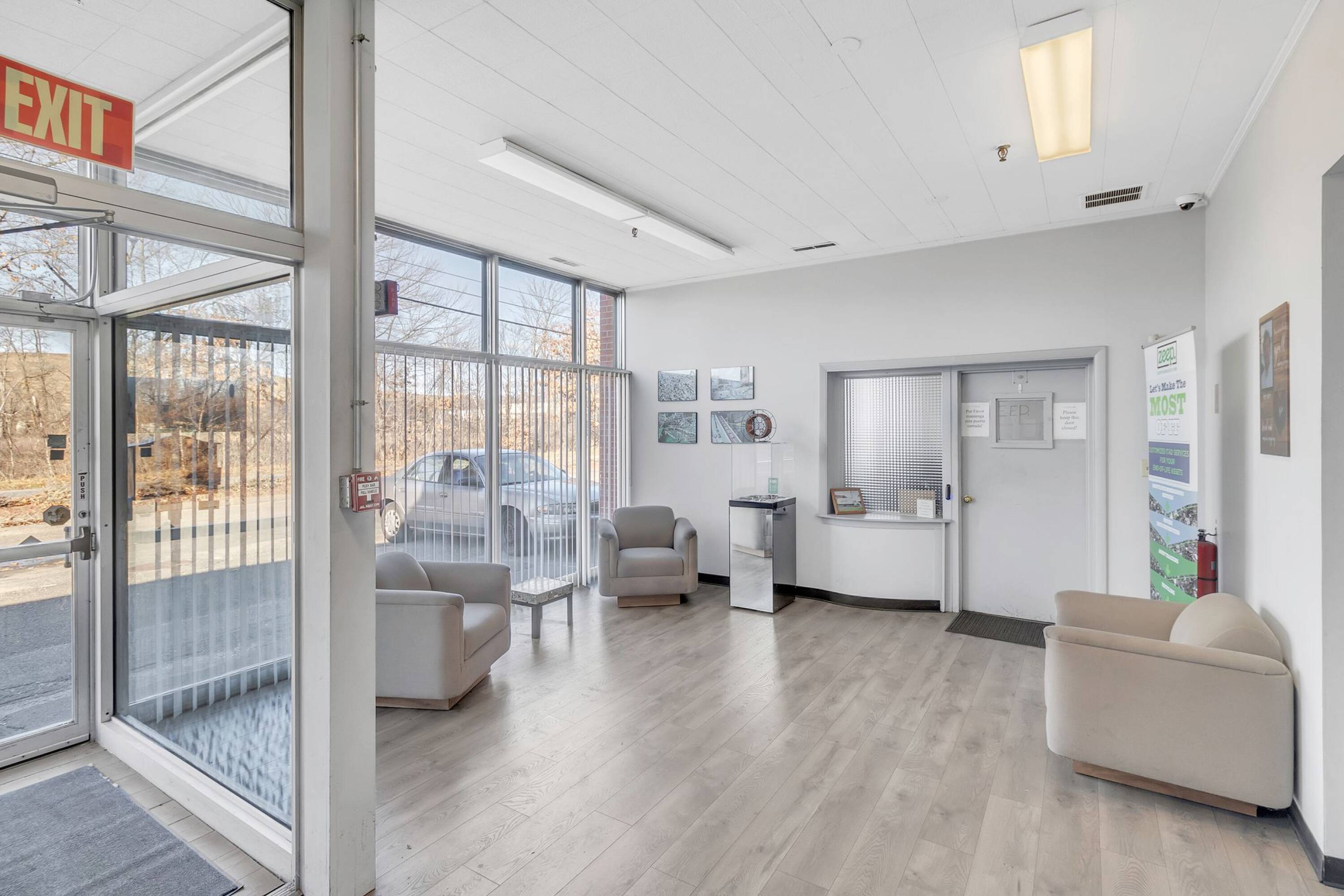 755 New Ludlow Rd, Chicopee, MA 01020