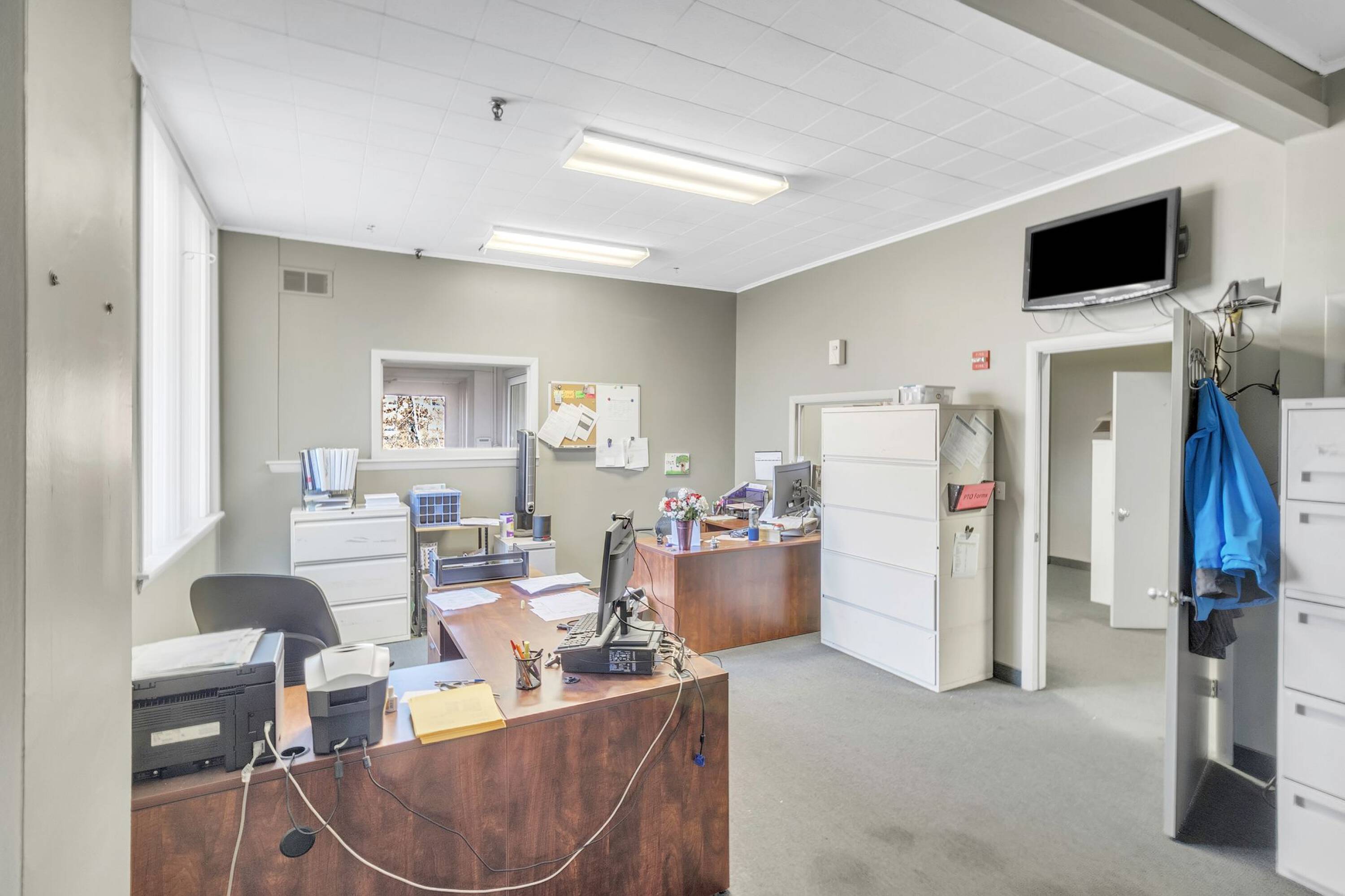 755 New Ludlow Rd, Chicopee, MA 01020