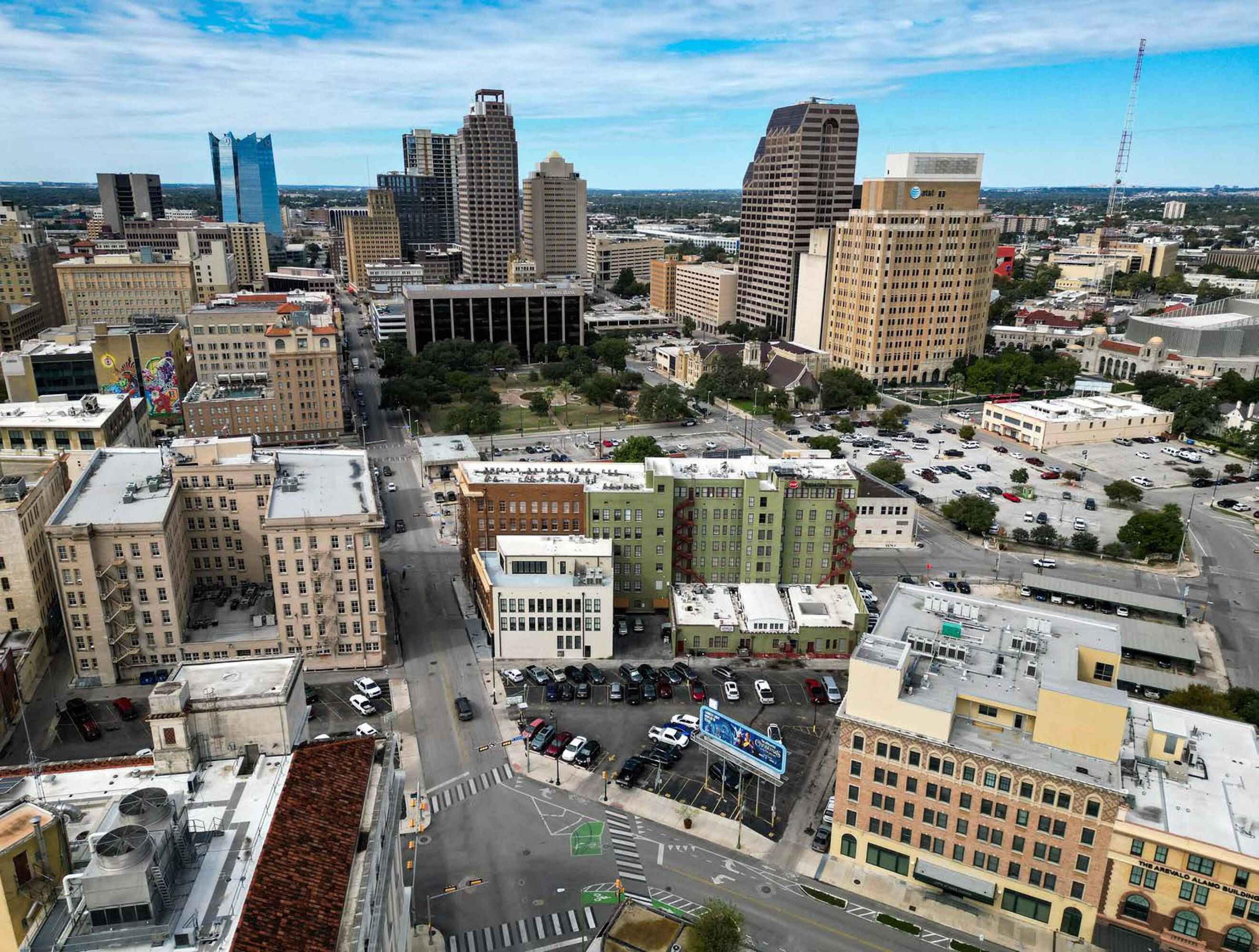 505 E Travis St, San Antonio, TX 78205 | Crexi.com