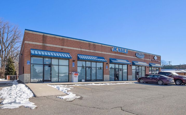 Pictures of Retail, Office property located at 33740-33804 Schoenherr Rd, Sterling Heights, MI 48312 for lease - image #1