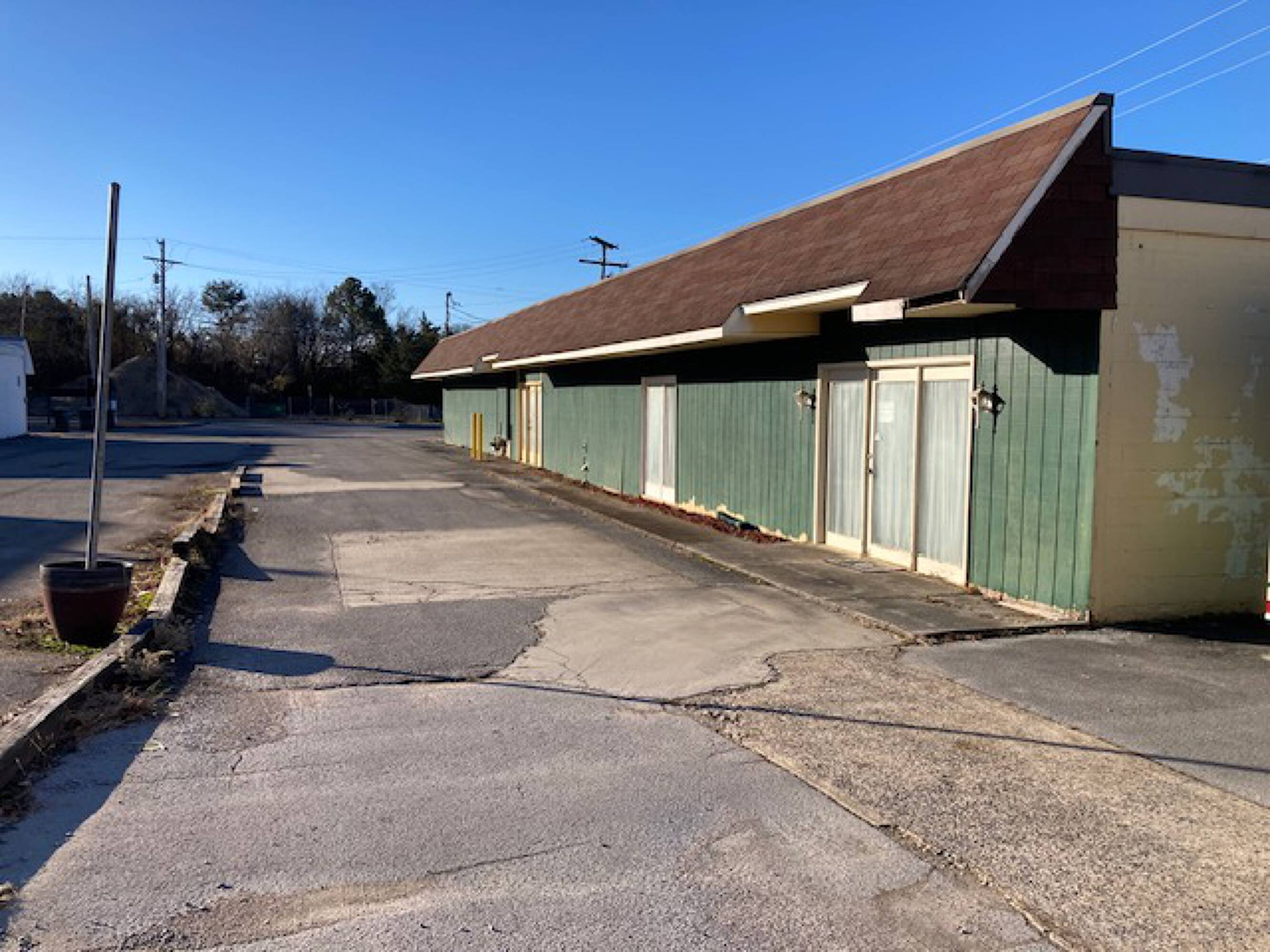 1607 Hamill Rd, Chattanooga, TN 37343