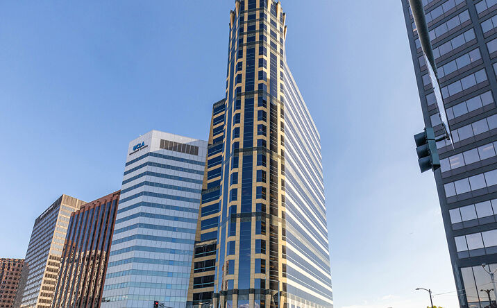 Pictures of Office property located at 10940 Wilshire Blvd, Los Angeles, CA 90024 for lease - image #1
