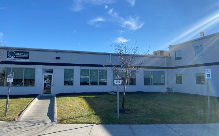 Pictures of Office property located at 601 N 108th Cir, Omaha, NE 68154 for lease - image #1
