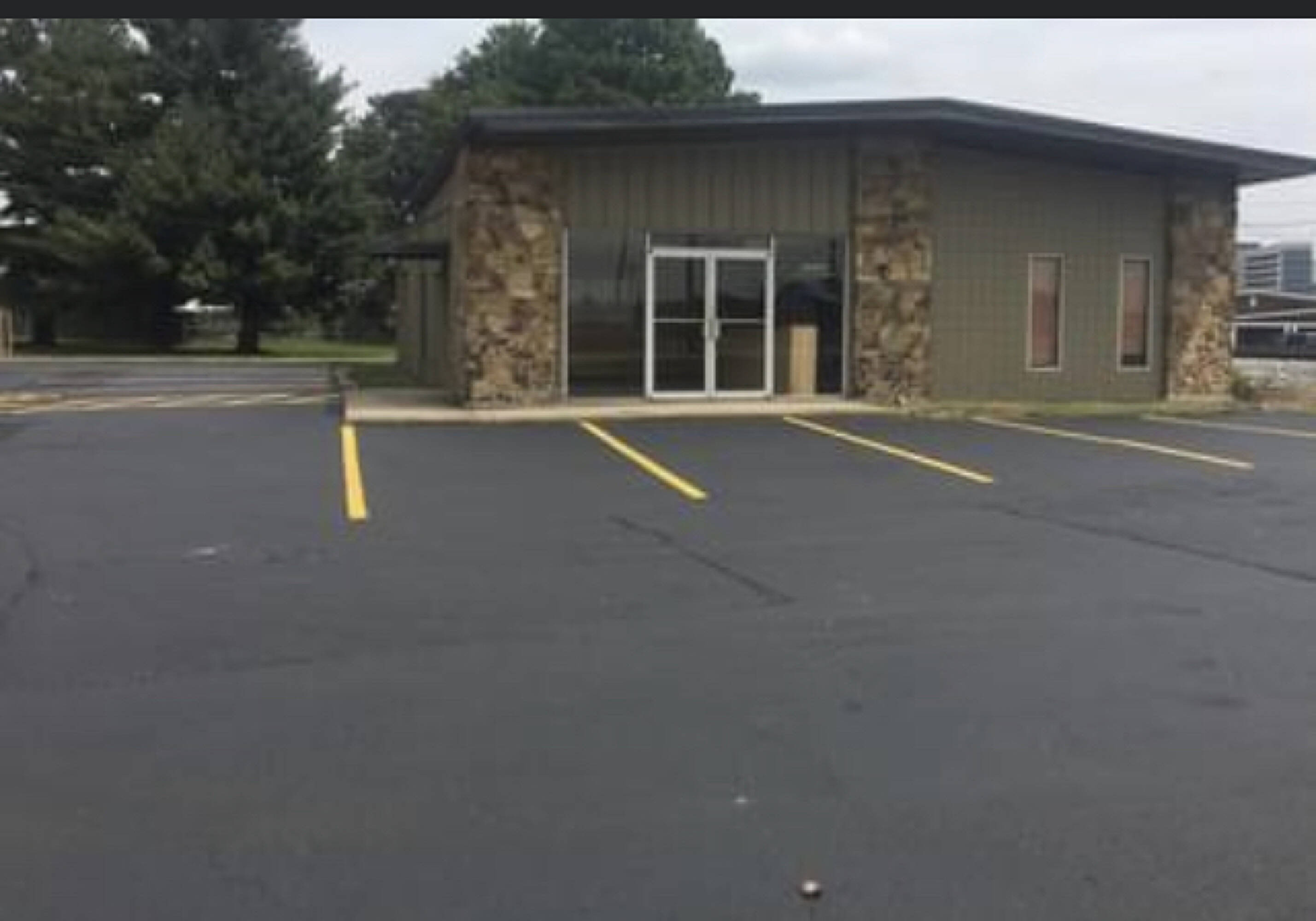 1009 Pleasant Valley Rd, Owensboro, KY 42303