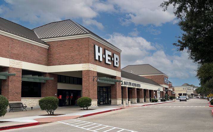 Pictures of Retail property located at 8880 Hwy 6, Missouri City, TX 77459 for lease - image #1