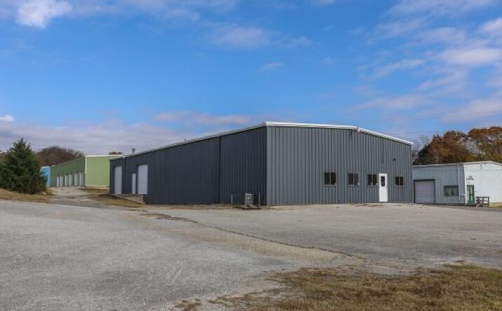 Pictures of Industrial property located at 401 W Coffin St, Denison, TX 75020 for lease - image #1