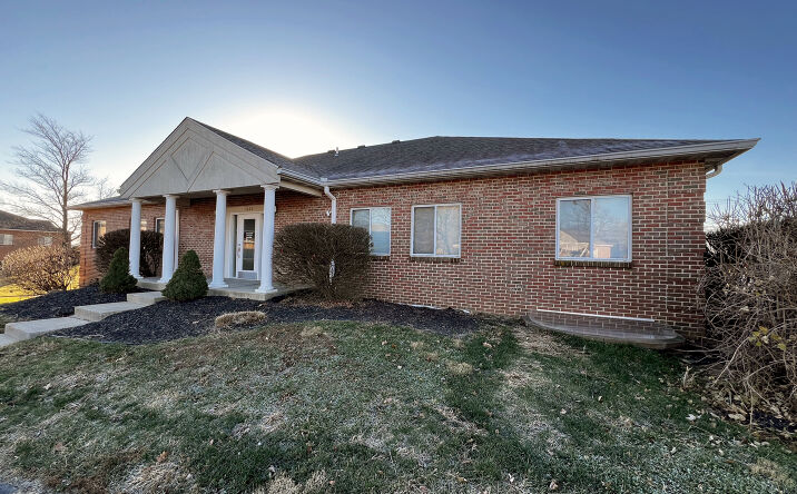 Pictures of Office property located at 1660 Essex Way, O'Fallon, IL 62269 for lease - image #1