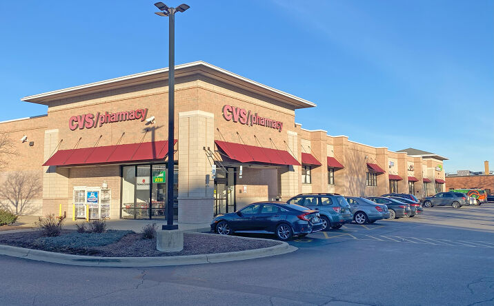 Pictures of Retail property located at 3934 W Devon Ave, Lincolnwood, IL 60712 for lease - image #1