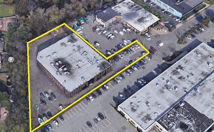 Pictures of Office property located at 1 W Ames Ct, Plainview, NY 11803 for lease - image #1