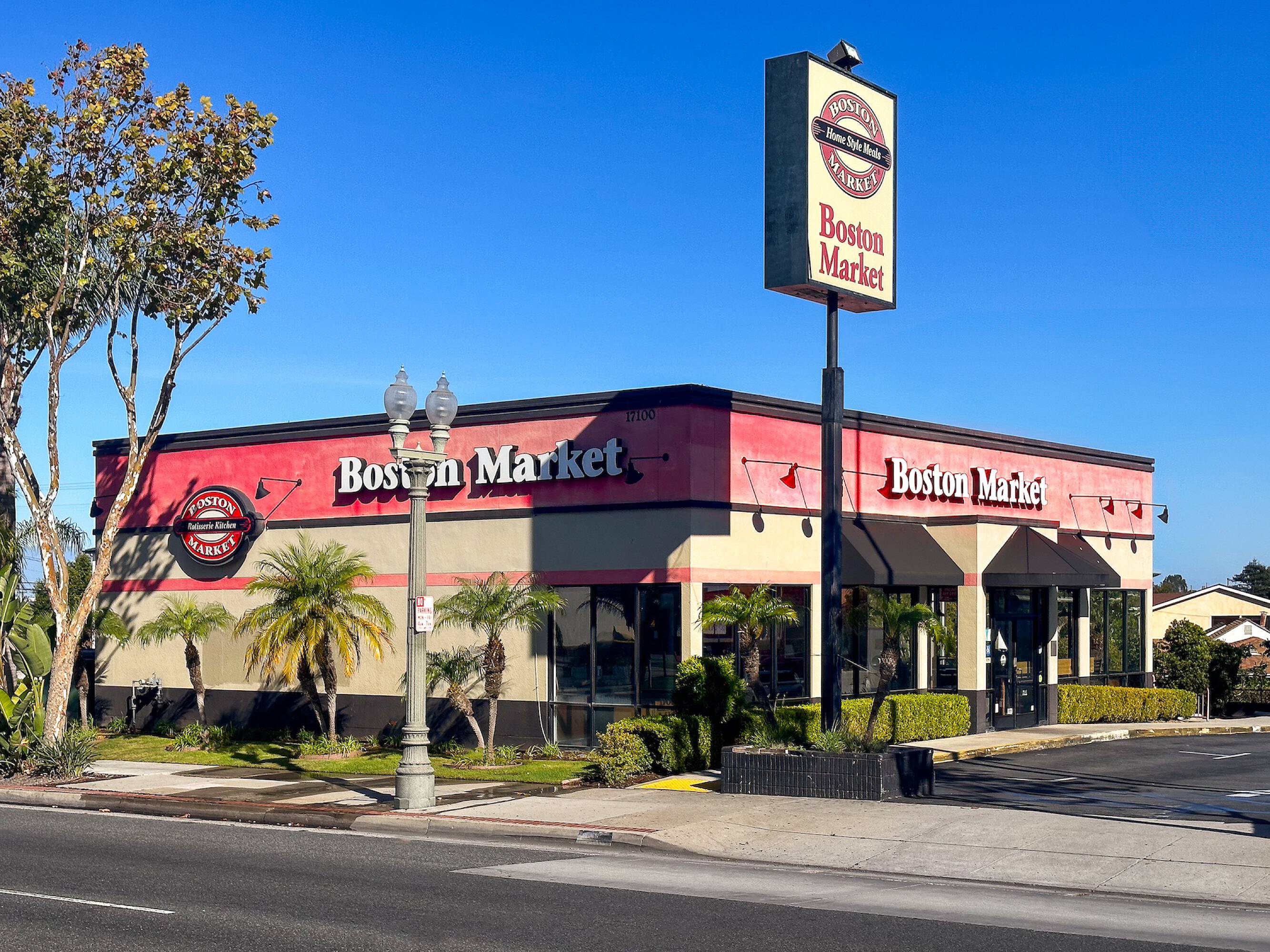 17100 Hawthorne Blvd, Lawndale, CA 90260