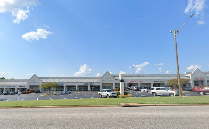Pictures of Retail property located at 7825 Vaughn Rd, Montgomery, AL 36116 for lease - image #1