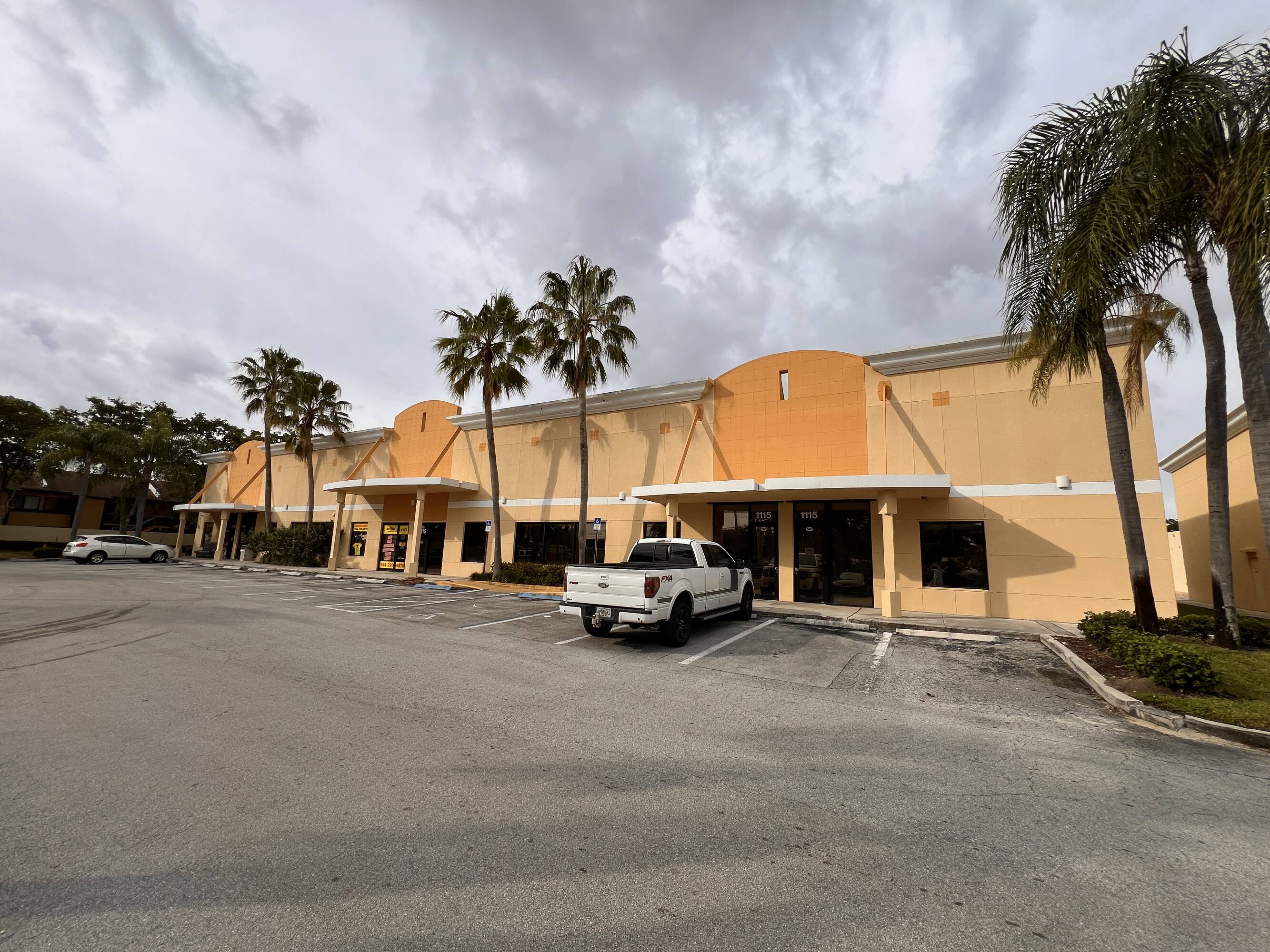 1135 Banks Road Margate Fl 33063 - 6b0hcrl
