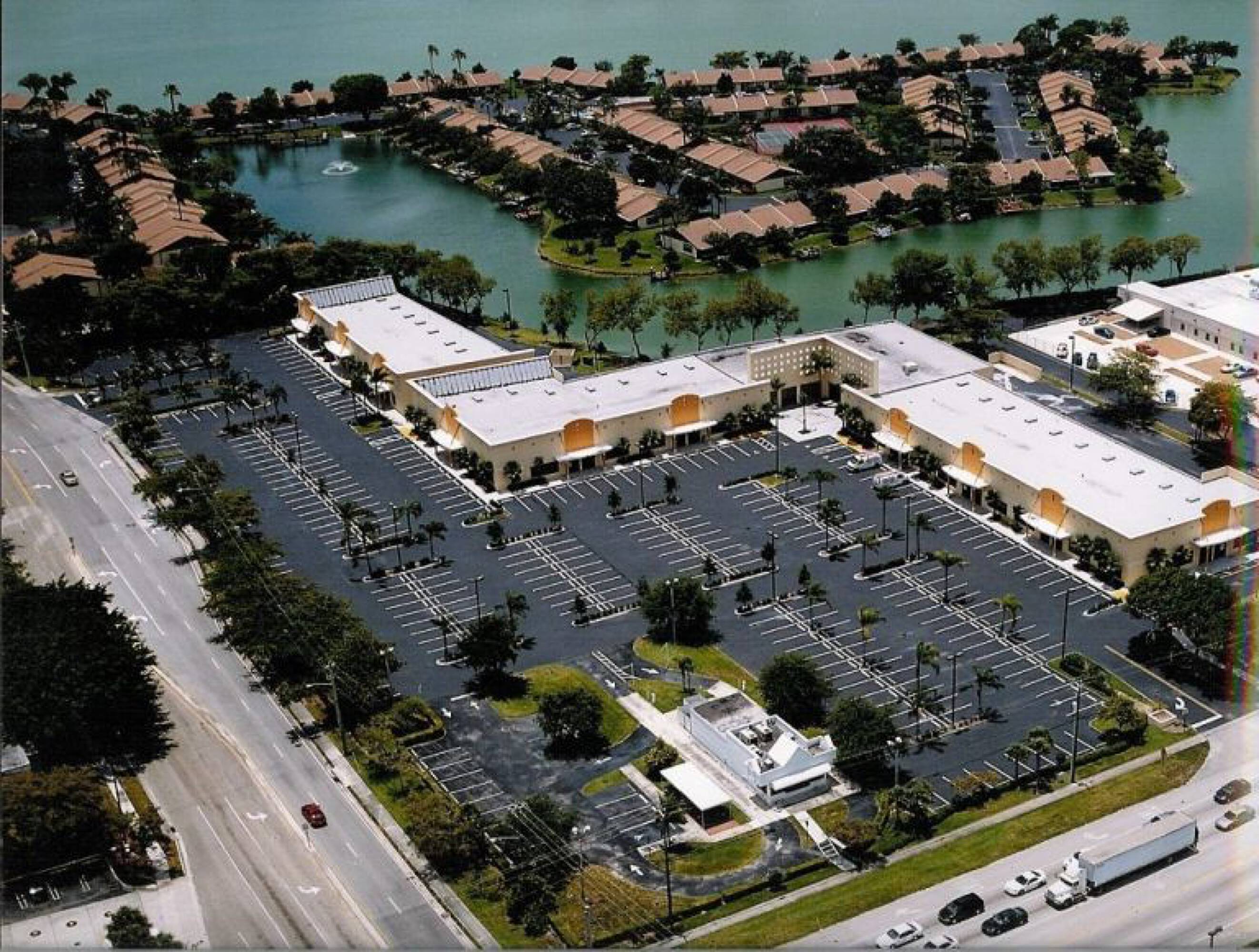 1135 Banks Road Margate Fl 33063 - fhm7qwn