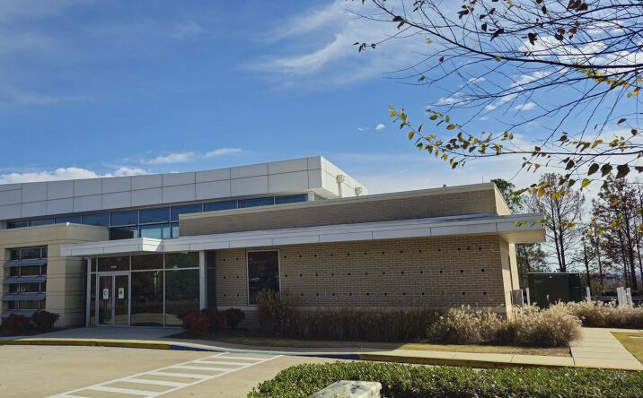 Pictures of Office property located at 5576 Grove Blvd, Hoover, AL 35226 for lease - image #1