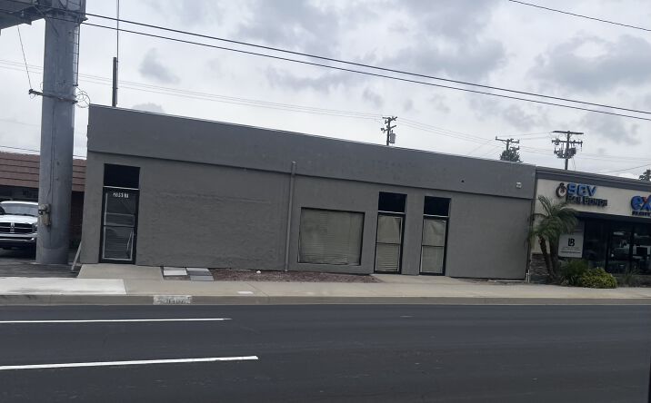 Pictures of Retail, Office, Industrial property located at 20607 Soledad Canyon Rd, Santa Clarita, CA 91351 for lease - image #1