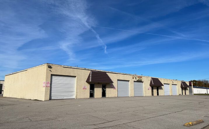Pictures of Industrial property located at 1251 Industrial Blvd, Plano, TX 75074 for lease - image #1