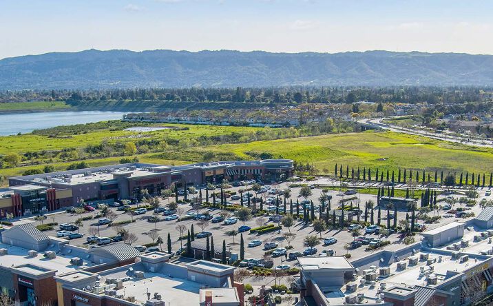 Pictures of Retail property located at Stoneridge Mall Rd, Pleasanton, CA 94588 for lease - image #1