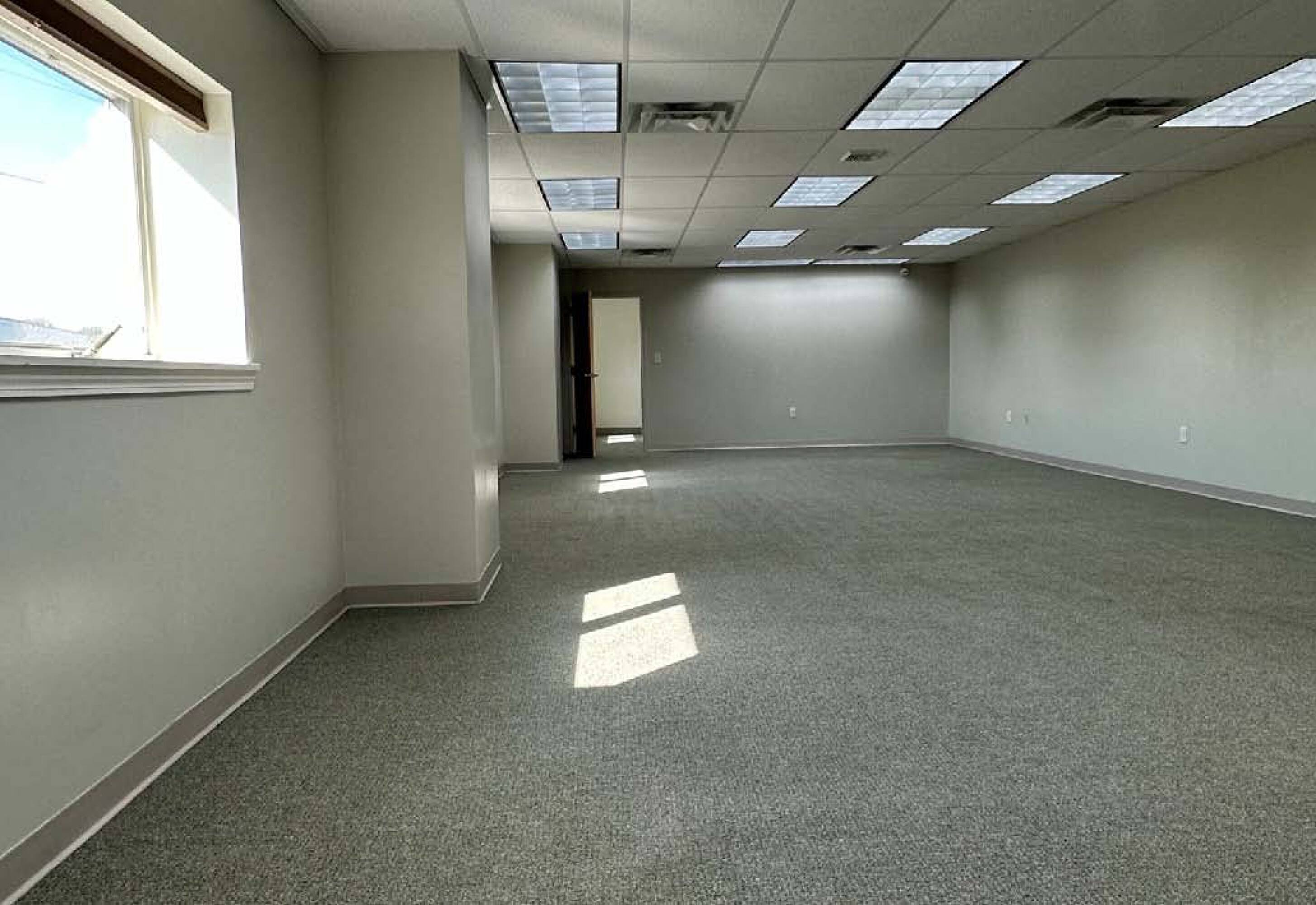 45 Dowd Rd, Bangor, ME 04401