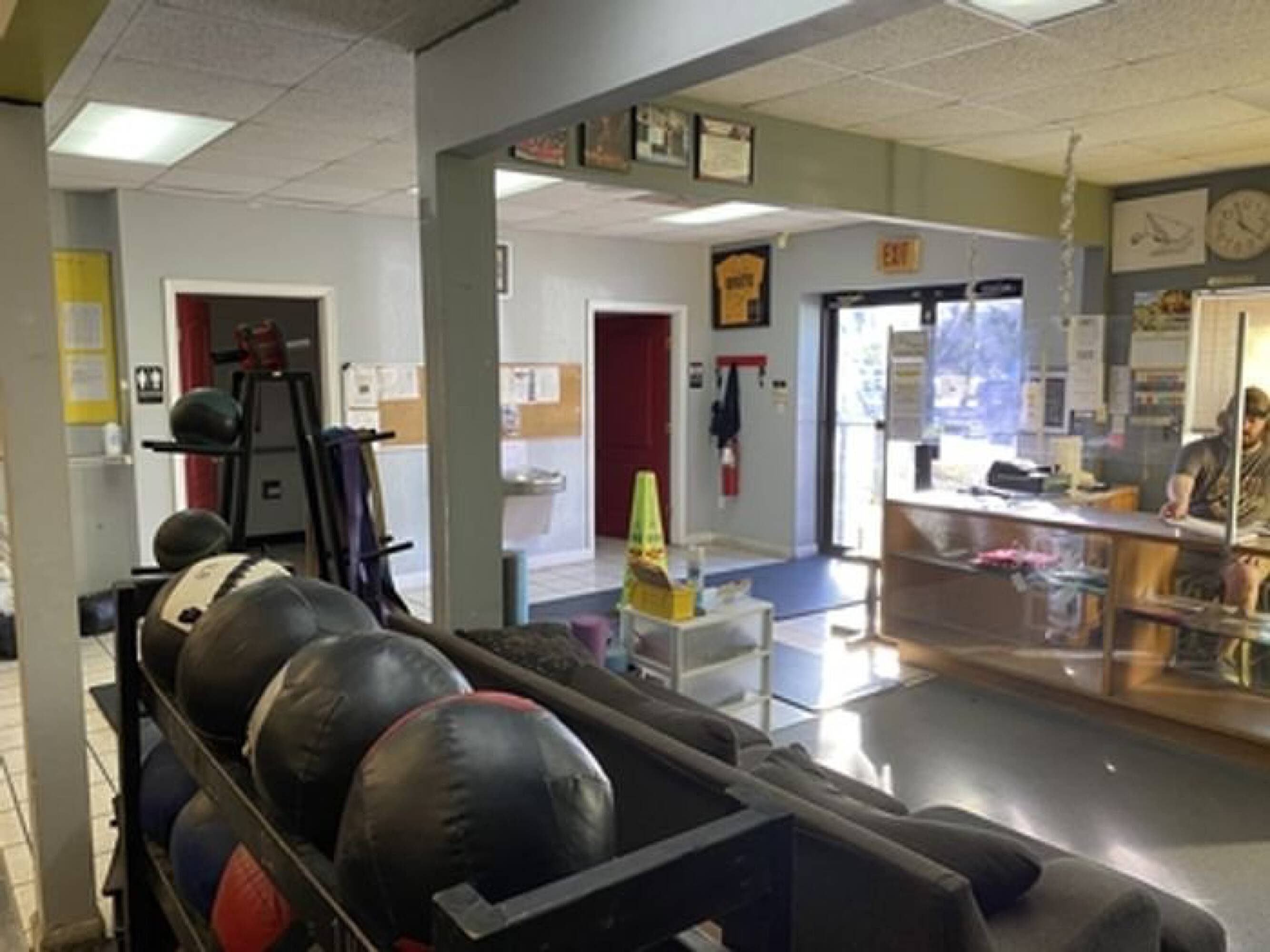 836 Poplar Hall Dr, Norfolk, VA 23502