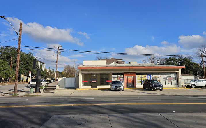 Pictures of Retail, Office property located at 2120 San Pedro Ave, San Antonio, TX 78212 for lease - image #1