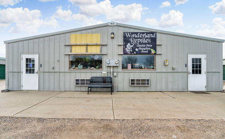Pictures of Retail, Office property located at W5285 WI-82, Mauston, WI 53948 for lease - image #1