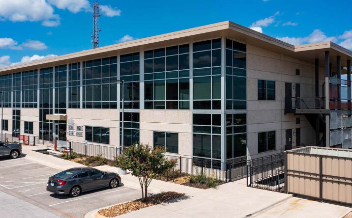 Pictures of Office property located at 9225 Bee Cave Rd, Austin, TX 78733 for lease - image #1