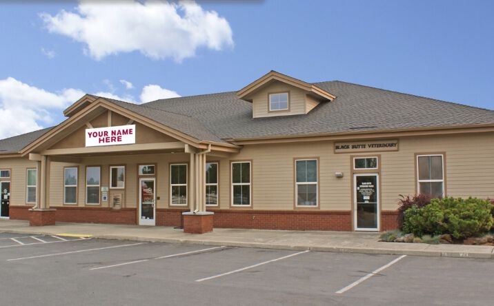 Pictures of Office property located at 703 N Larch St, Sisters, OR 97759 for lease - image #1