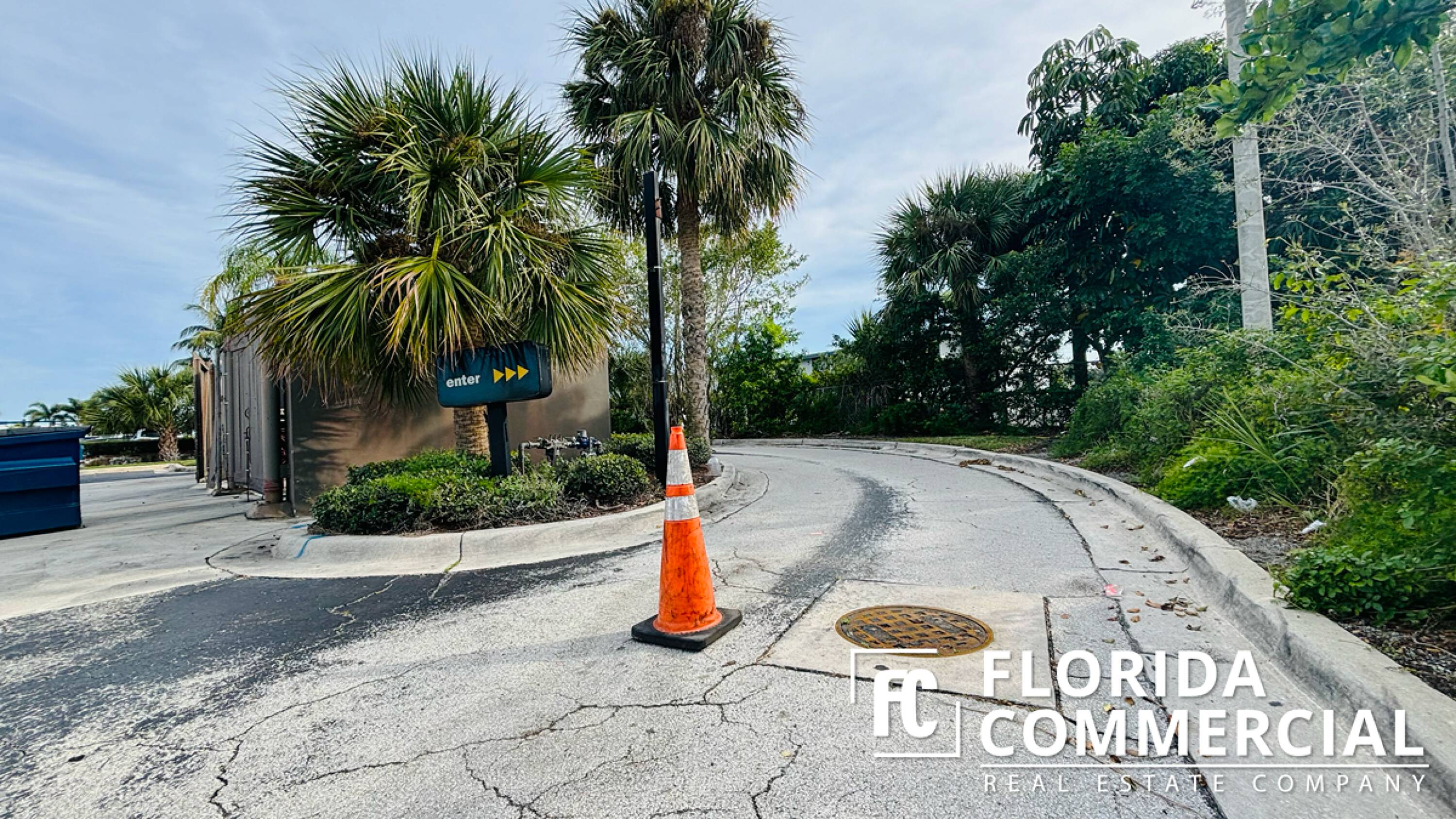 920 SE Federal Hwy, Stuart, FL 34994