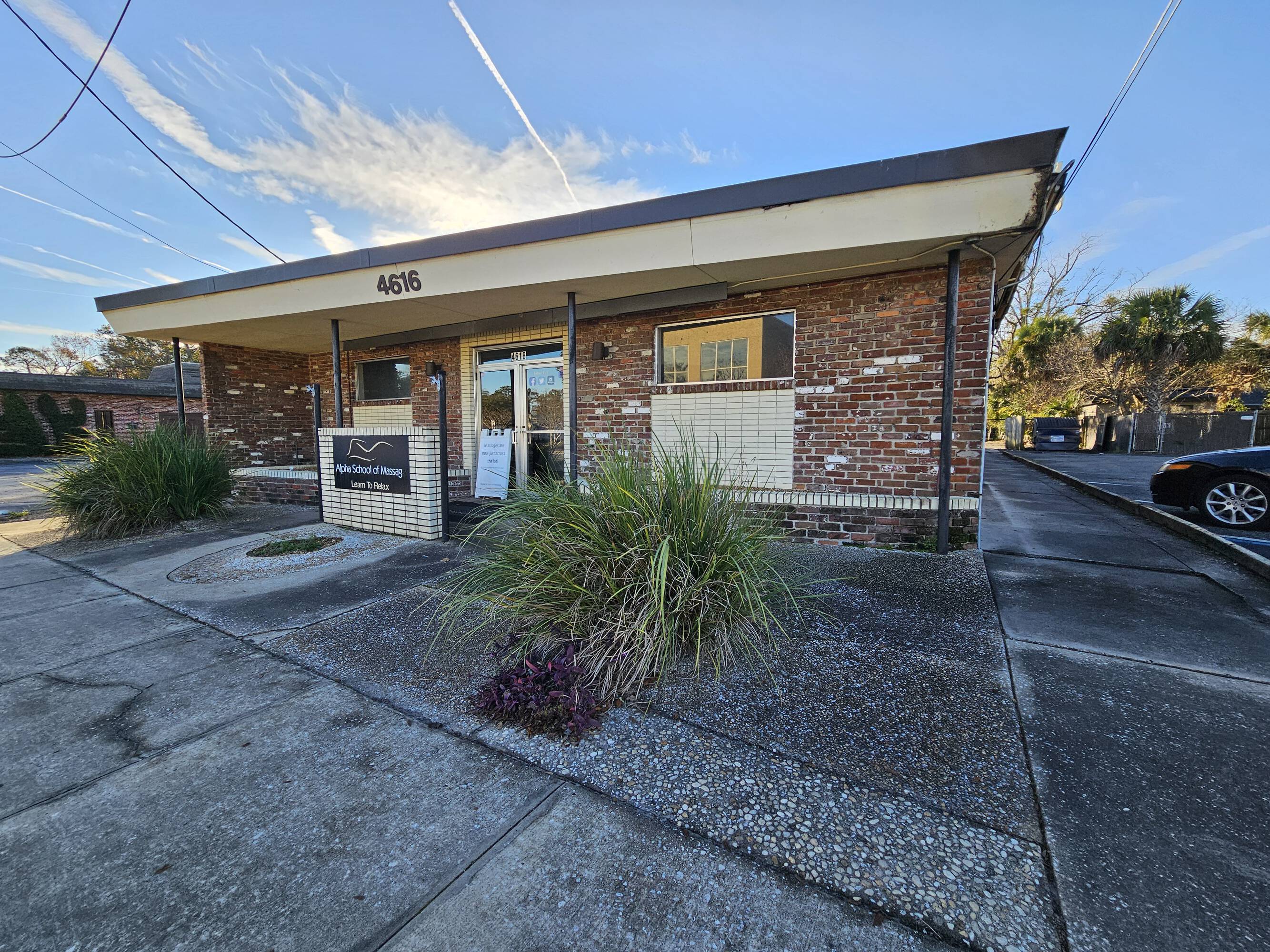 6316 San Juan Avenull