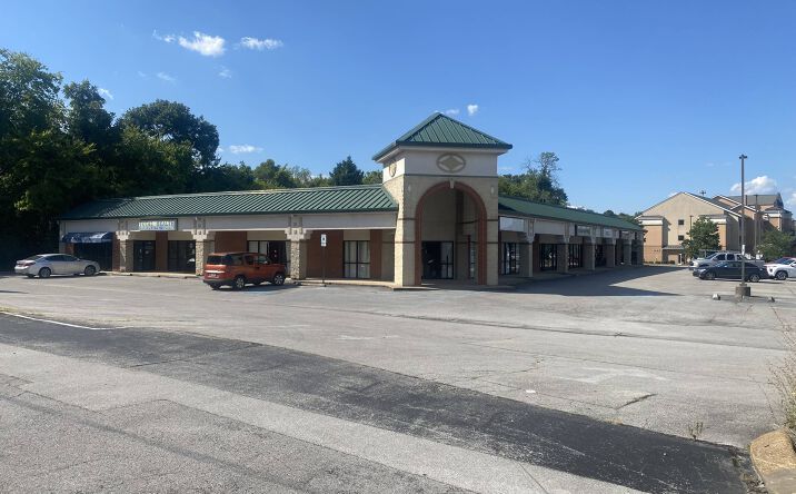 Pictures of Retail, Office, Restaurant property located at 1461 N Mack Smith Rd, Chattanooga, TN 37412 for lease - image #1