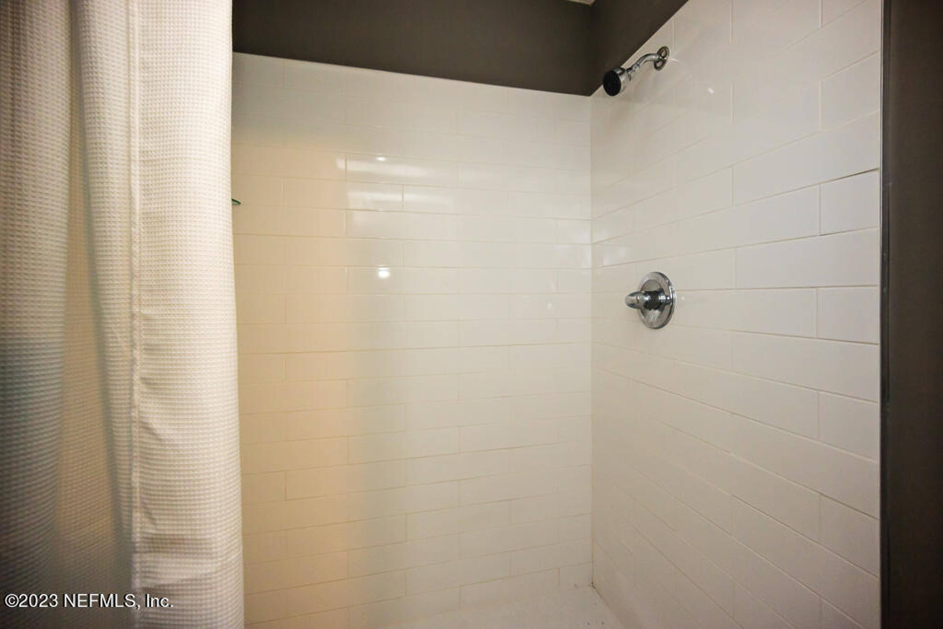 6237 MERRILL Road, Jacksonville, FL 32277